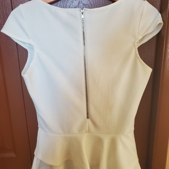 Top - Picture 3 of 3